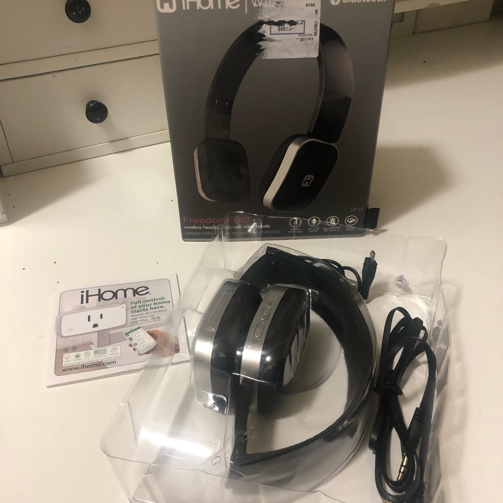 IHome wireless Bluetooth new